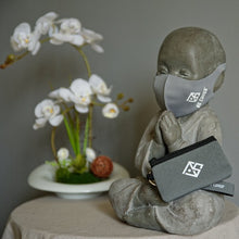 Carregar imagem para a galeria, masque de protection et pochette gris be cover