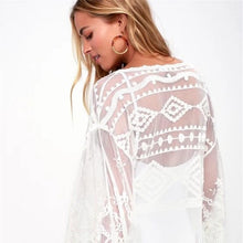 Carregar imagem para a galeria, paréo robe de plage soleil vacance été noir ile blanc piscine be cover