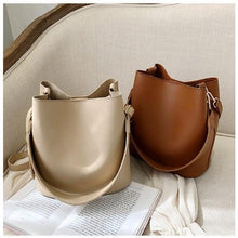 Charger l'image dans la galerie, sac en cuir tendance sac chic sac de ville sac de plage be cover