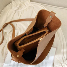 Charger l'image dans la galerie, sac en cuir tendance sac chic sac de ville sac de plage be cover