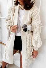 Upload image to gallery, pull cardigan automne zebre hiver beige ecru blanc chaud coton polyester chic tendance fashion
