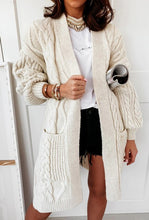 Upload image to gallery, pull cardigan automne zebre hiver beige ecru blanc chaud coton polyester chic tendance fashion
