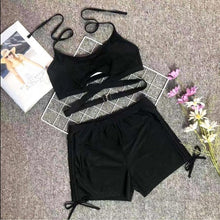 Upload image to gallery, maillot de bain deux piece taille haute rouge plage mer sable été
