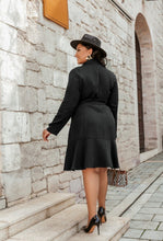 Upload image to gallery,  robe noir grande taille femme ronde femme pulpeuse automne robe hiver noir robe soiree robe cocktail robe chic robe fashion be cover

